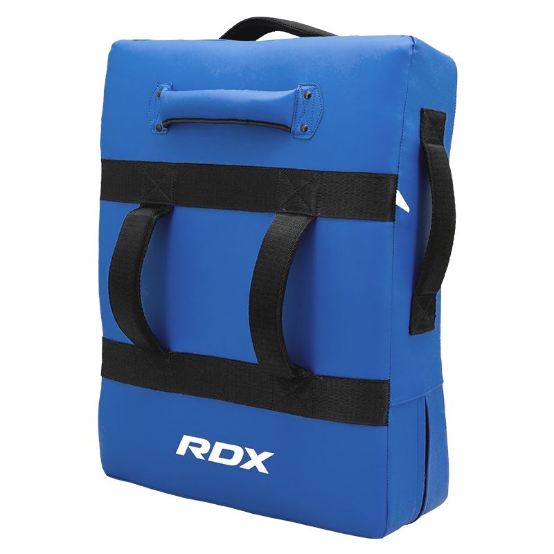 POWERFUL, SECURE, & PRECISE KICKS WITH T-17 KICK SHIELD#color_blueblack